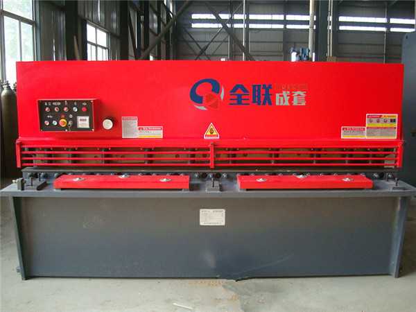 液(yè)壓數控剪(jiǎn)闆機(jī)