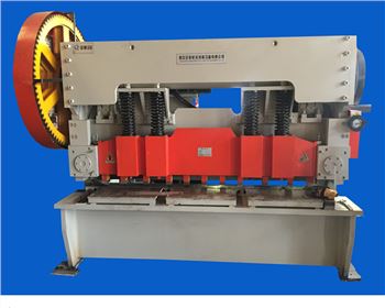 q11-13x2500電動(dòng)機械(xiè)剪(jiǎn)闆機
